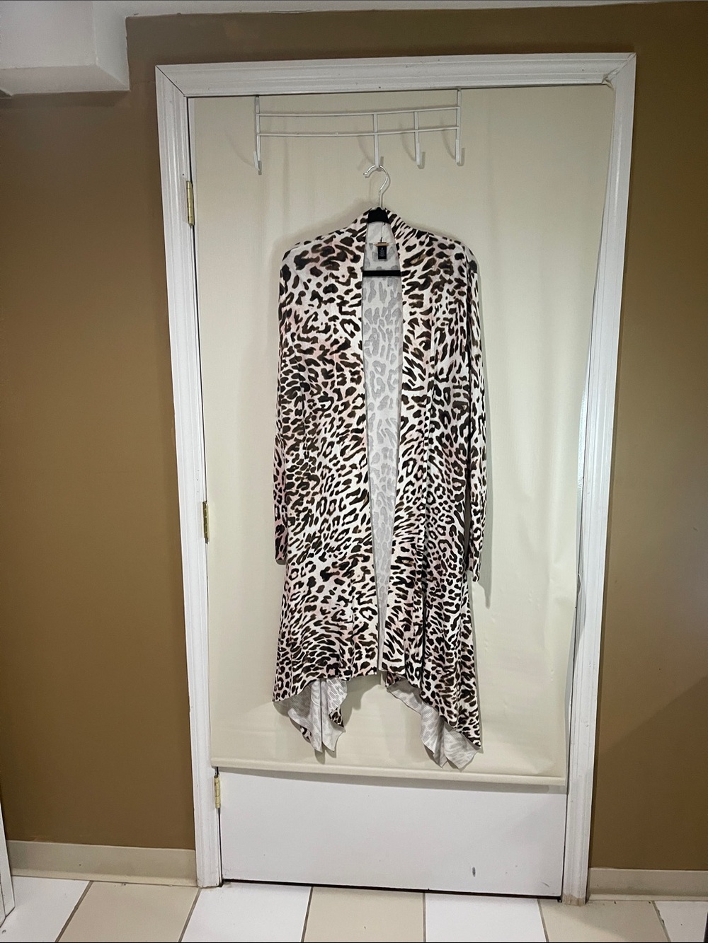 Chico's Leopard Print Open-Front Cardigan in Cream and Brown SZ 2/ Large